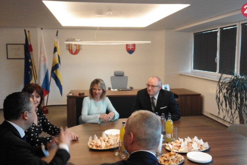 Minister Kamenický s tajomníkom Göncim v Šali: Návšteva kvôli plavárni